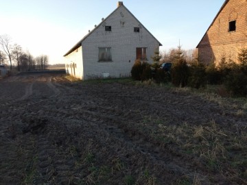 Gospodarstwo rolne Jabłk&oacute;w gmina Kramsk 5.74 ha