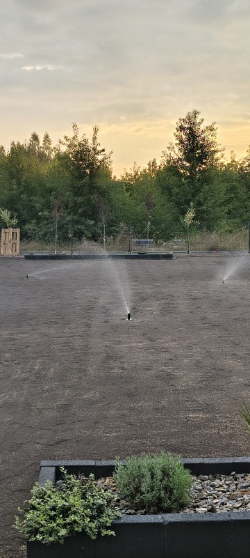 Montaż system&oacute;w nawodnienia Rain Bird, Hunter