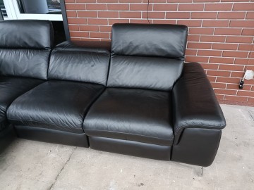 Sprzedam narożnik ze sk&oacute;ry