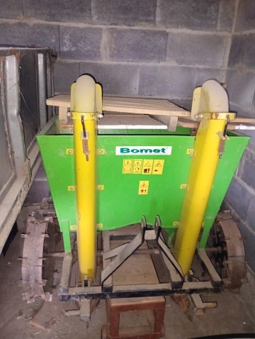 Sprzedam sadzarkę do ziemniak&oacute;w