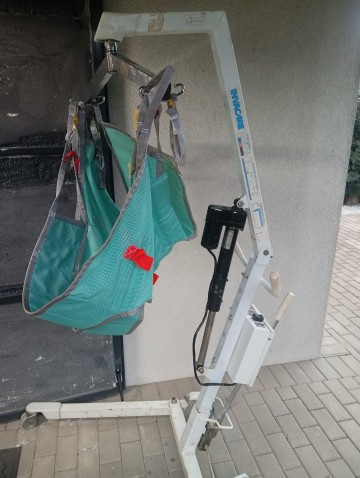 Podnośnik transportowo-kąpielowy INVACARE