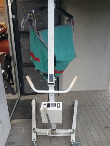 Podnośnik transportowo-kąpielowy INVACARE