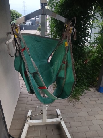 Podnośnik transportowo-kąpielowy INVACARE