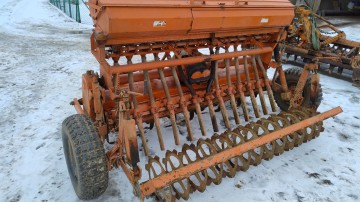 Glebogryzarka Agregat Howard 210 cm Z Siewnikiem