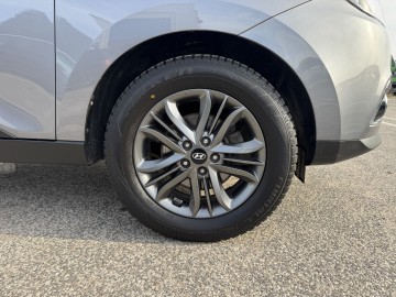 Hyundai ix35 1.6 BENZYNA Klimatronik Nawigacja Kamera Ledy