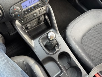 Hyundai ix35 1.6 BENZYNA Klimatronik Nawigacja Kamera Ledy