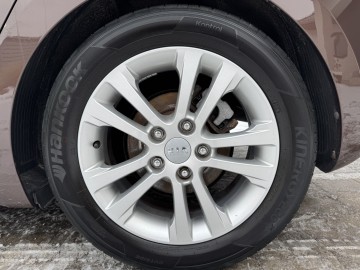 Kia Ceed 1.6 BENZYNA Klimatronik Navi Kamera Ledy WEBASTO