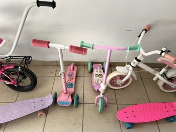 Nartosanki sanki rowerki w&oacute;zek spacerowy lozeczko zabawki