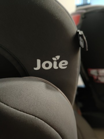 Foteliki samochodowe