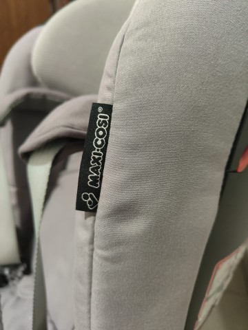 Foteliki samochodowe