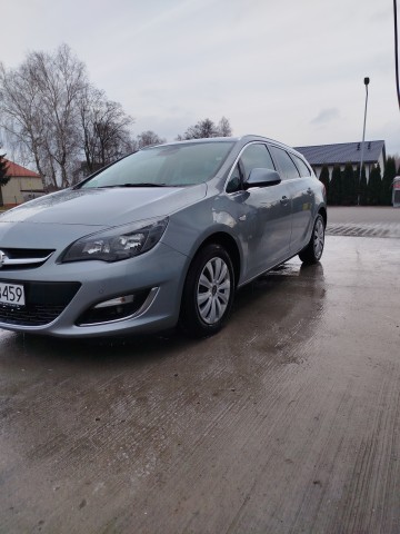 Sprzedam opel astra j