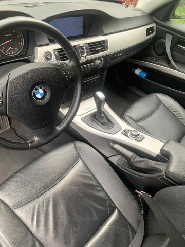 Bmw E91 Touring 2009, 2.0i, automat, sk&oacute;ra, duża navi,