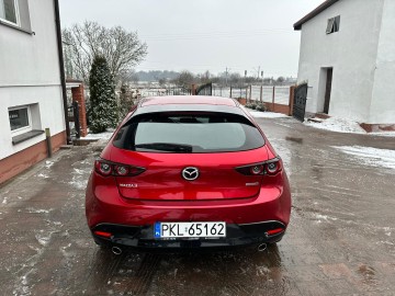 2.0 benzyna + niski przebieg + bardzo bogate wyposażenie