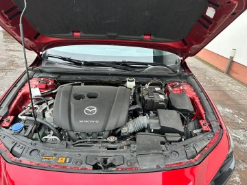 2.0 benzyna + niski przebieg + bardzo bogate wyposażenie