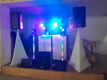 Dj, nagłośnienie i oświetlenie. Oprawa muzyczna imprez