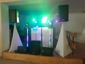 Dj, nagłośnienie i oświetlenie. Oprawa muzyczna imprez