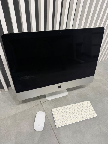 iMac 21.5K 4K 2015 3.1 Stan: bardzo dobry, sprawny. Specyfik