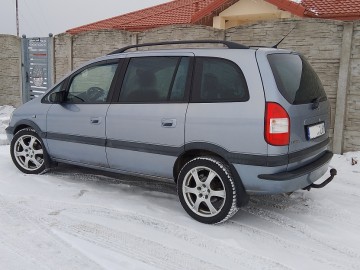 opel zafira 1.8 125 km benzyna 2004 r klimatronik doinwestow