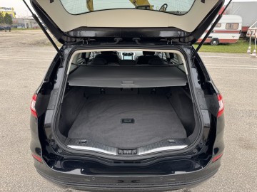 Ford Mondeo 1.5 BENZYNA Klimatronik Nawigacja Ledy Tempomat