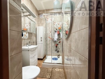 Dom z dwoma niezależnymi wejściami–idealny dla dwóch rodzin