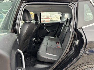 Peugeot 2008 1.2 BENZYNA Klimatronik Nawigacja Ledy Tempomat