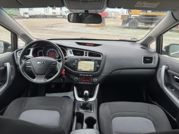 Kia Ceed 1.6 BENZYNA Nawigacja Kamera Cofania Ledy Tempomat