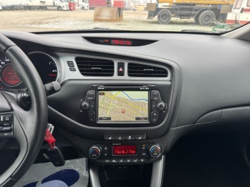 Kia Ceed 1.6 BENZYNA Nawigacja Kamera Cofania Ledy Tempomat