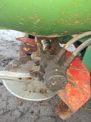 Sprzedam rozsiewacz nawoz&oacute;w