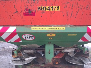 Sprzedam rozsiewacz nawoz&oacute;w