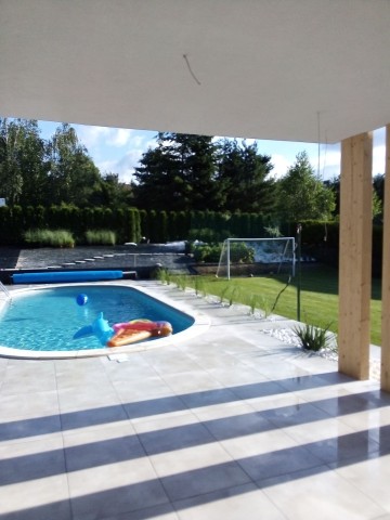 Łazienki, kuchnie ,tarasy.