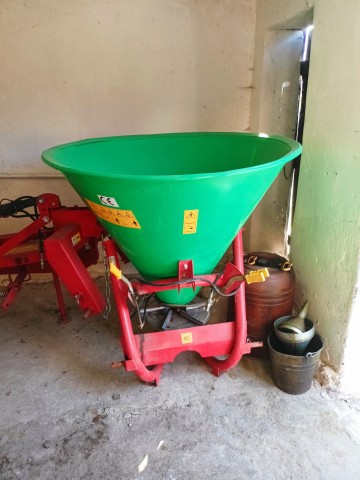 Rozsiewacz nawozu Grass-Rol N056