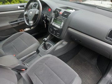 sprzedam golfa 5 combi