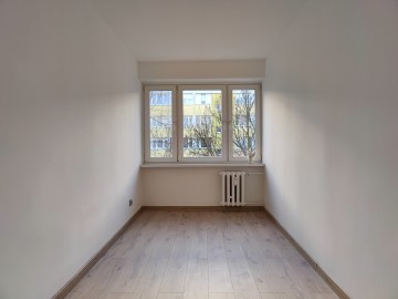 2 pokoje, 2 piętro, po remoncie, niski czynsz, V osiedle