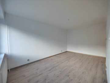 2 pokoje, 2 piętro, po remoncie, niski czynsz, V osiedle