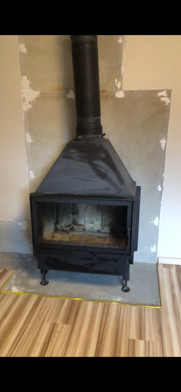 Kominek firmy ARISTO z wkładem szamotowym (tanio)