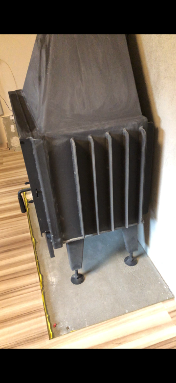 Kominek firmy ARISTO z wkładem szamotowym (tanio)