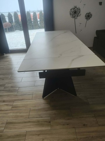 Sprzedam nowy st&oacute;ł