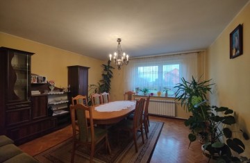 Na sprzedaż gospodarstwo rolne z domem i zabudowaniami gosp.