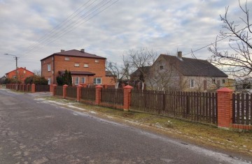 Na sprzedaż gospodarstwo rolne z domem i zabudowaniami gosp.