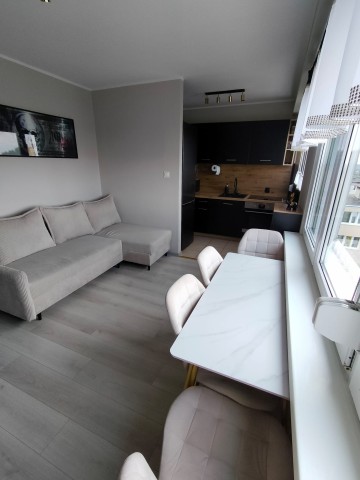 Sprzedam mieszkanie dwupokoleniowe 32,3m