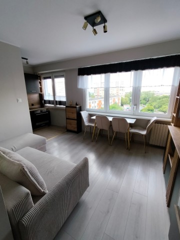 Sprzedam mieszkanie dwupokoleniowe 32,3m