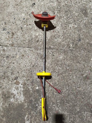 Podkaszarka elektryczna