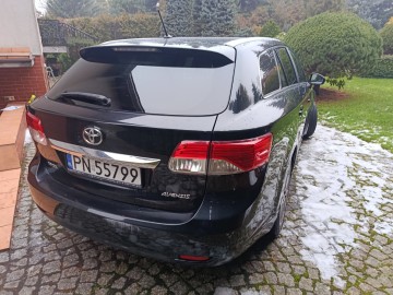 SPRZEDAM TOYOTĘ AVENSIS 2,0 DISEL
