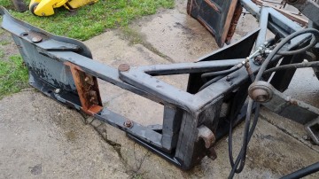 Chwytak Do Bel Balot&oacute;w Dwa Siłowniki Mocowanie Euro