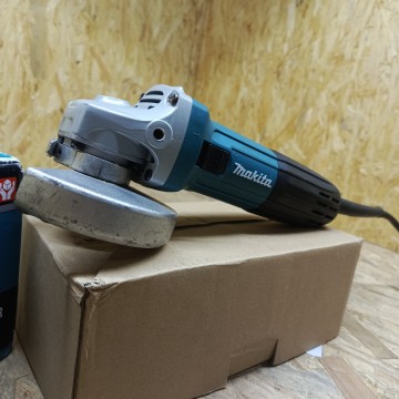 Mała Szlifierka kątowa Makita