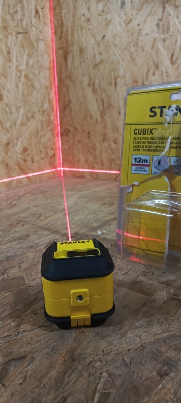 Laser Stanley, nieużywany