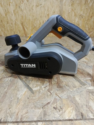 Strug elektryczny 900w