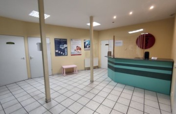 Do wynajęcia lokal przystosowany na działalność medyczną, Ko ...