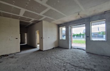 Sprzedam duży parterowy budynek usługowy - Koło