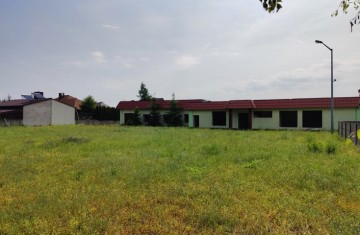 Sprzedam duży parterowy budynek usługowy - Koło